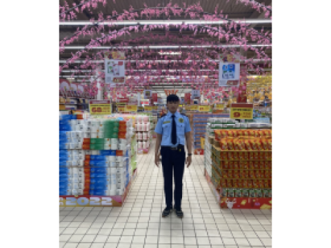 Bảo vệ siêu  thị 