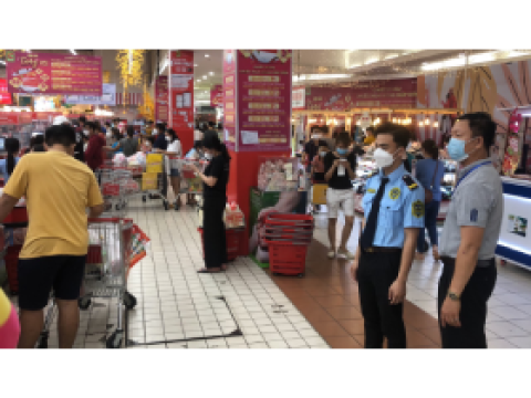 Bảo vệ siêu  thị 