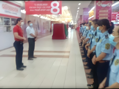 Lực lượng vệ sĩ cty sài gòn thiên bảo khai trương mở cửa tại siêu thị 