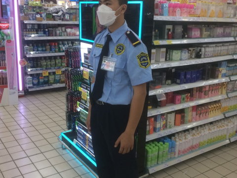 Bảo vệ siêu  thị 