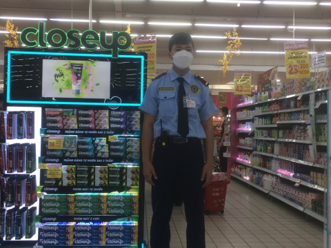 Bảo vệ siêu  thị Bigc