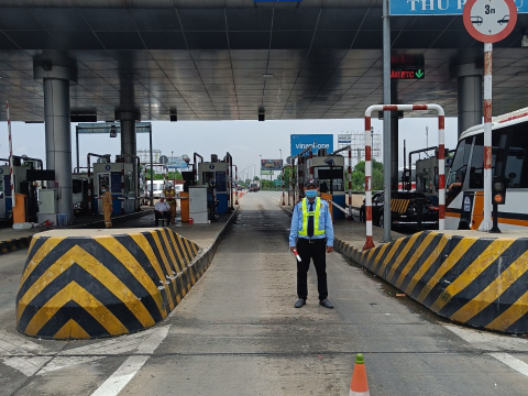 Bảo vệ trạm thu phí  long phước 